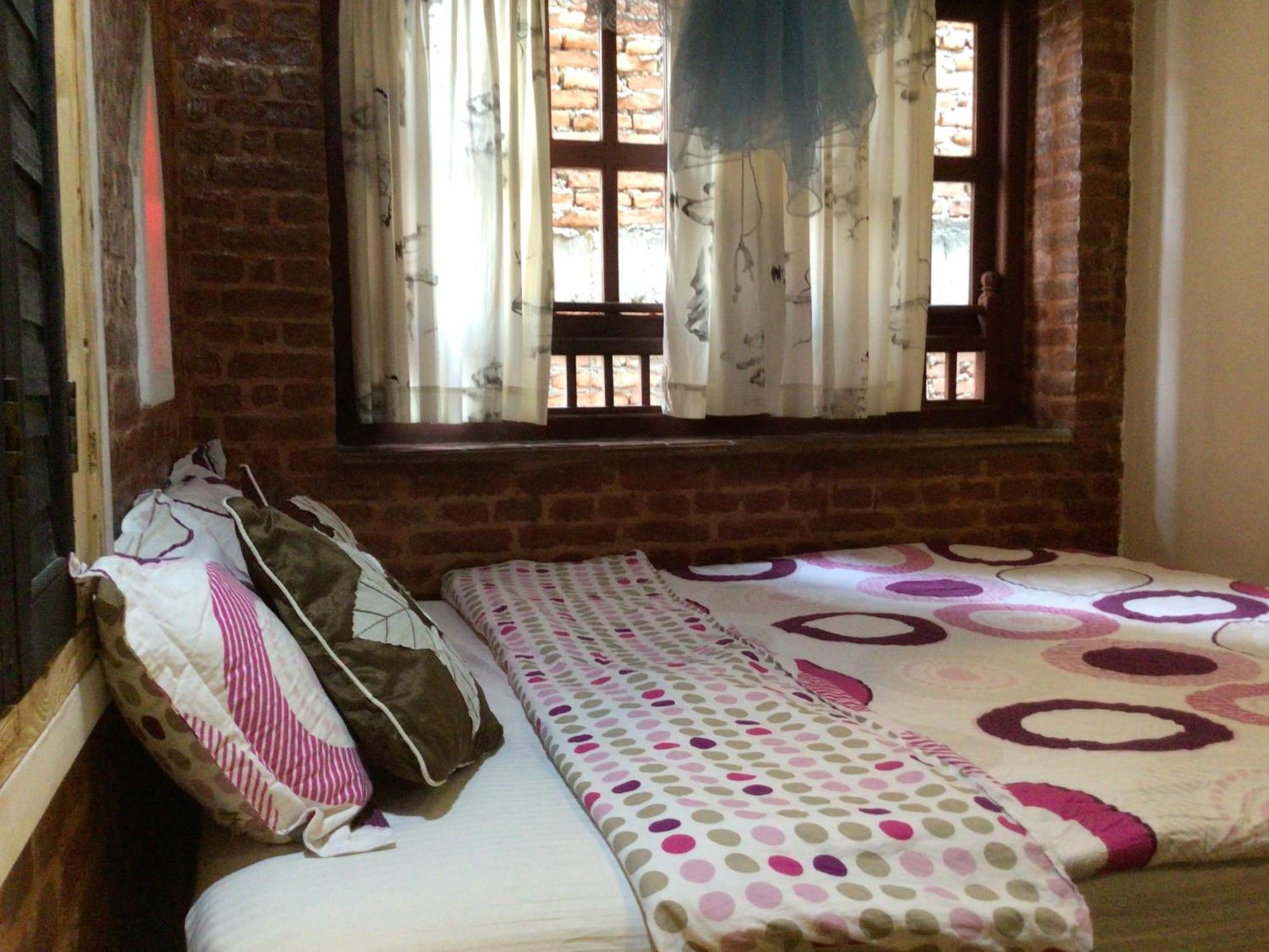 Yamba Traditional Home Lalitpur Экстерьер фото