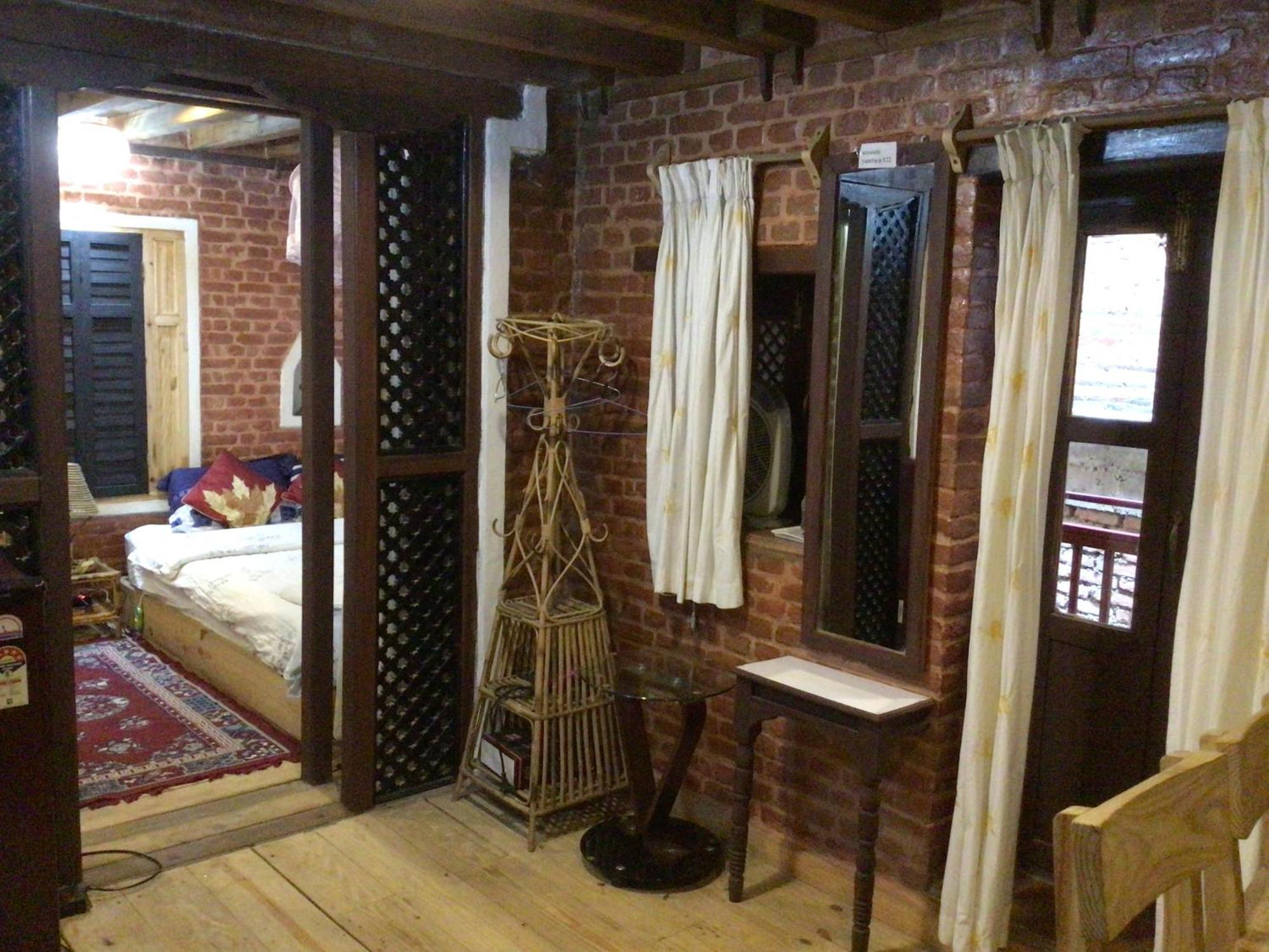 Yamba Traditional Home Lalitpur Экстерьер фото